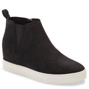 Caslon Aidy Water Resistant Wedge Sneaker Black